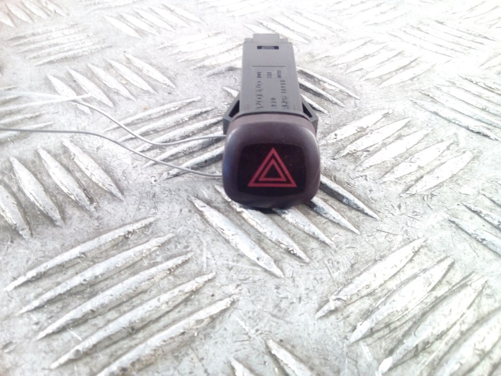 Кнопка аварийной сигнализации Volvo XC90 1 (2002-2014)