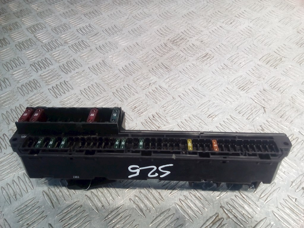 Датчик уровня в бачок омывателя BMW 5er 5 серия E60/E61 2003-2010