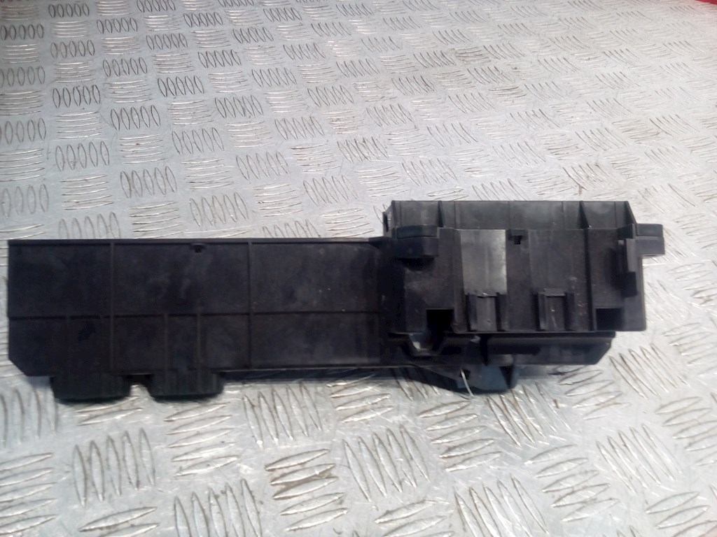 Датчик уровня в бачок омывателя BMW 5er 5 серия E60/E61 2003-2010