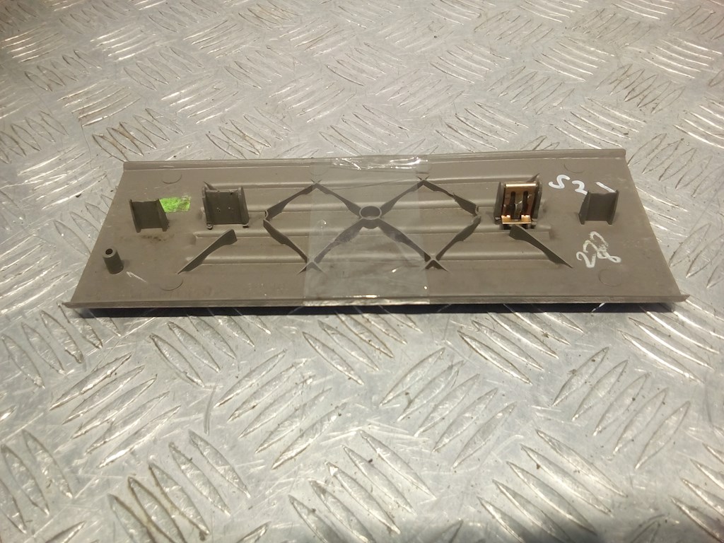 Накладка порога (внутренняя) CHEVROLET Tahoe II 2000-2006