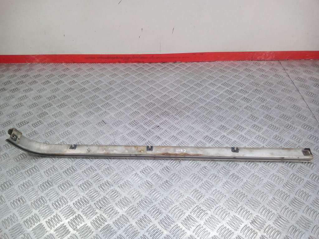 Направляющая сдвижной двери Mercedes Vito (W639) (2003-2014)