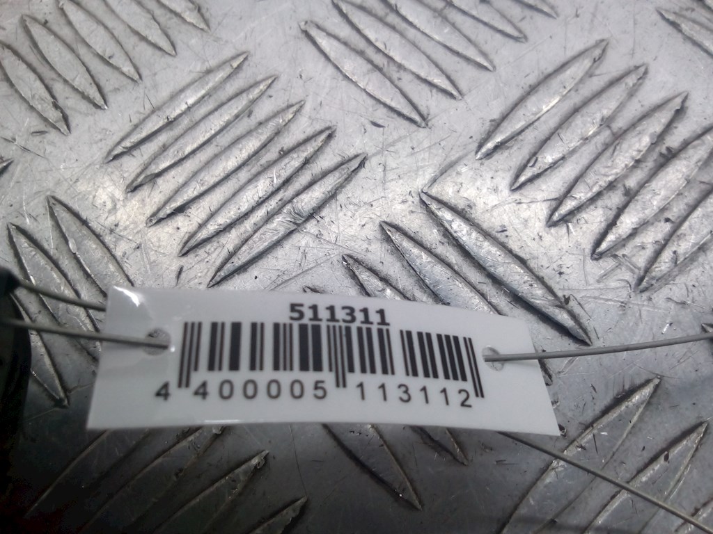 Кронштейн заднего бампера левый правый TOYOTA Avensis 2009-2015