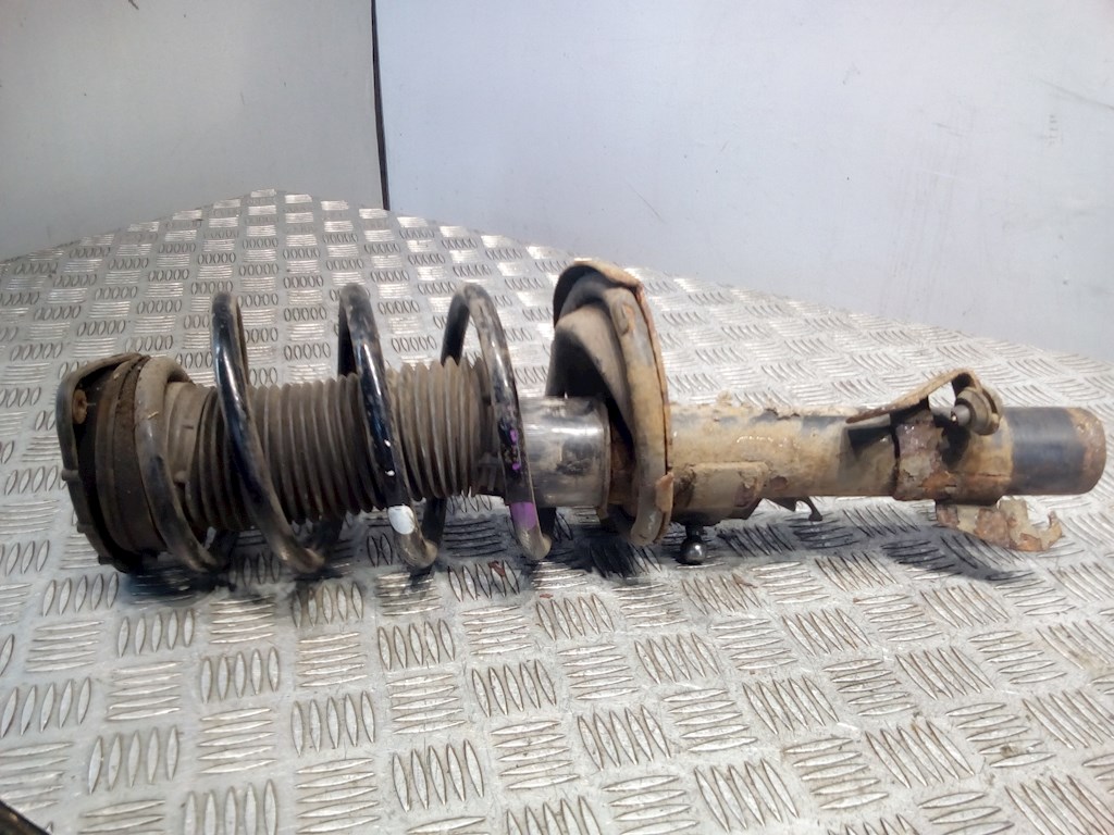 Амортизатор передний левый VOLVO C30 2006-2013