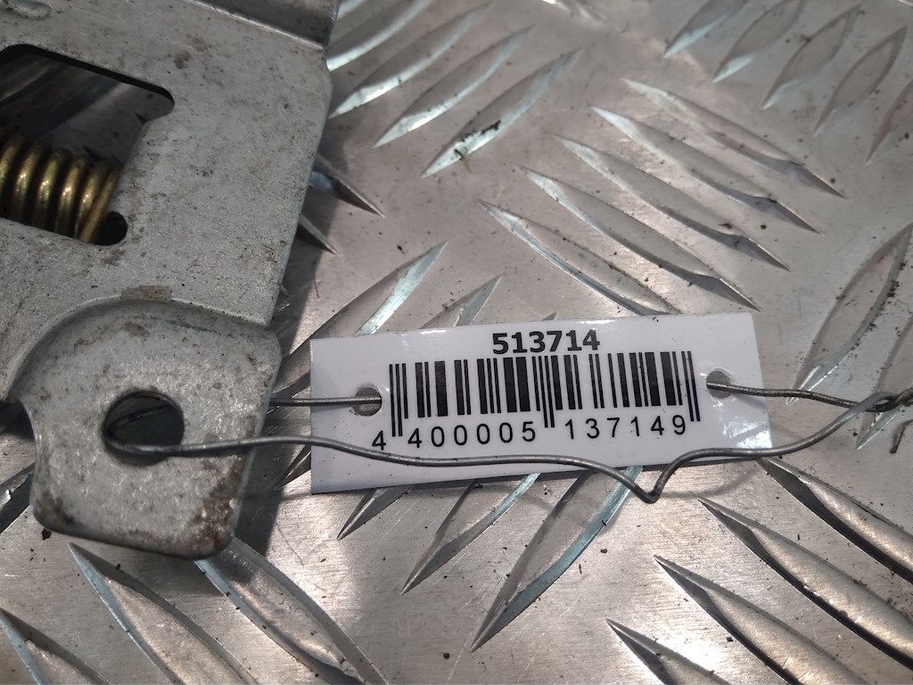 Ручка дверная передняя внутренняя левая MITSUBISHI Space Wagon N3,N4 1991-1998