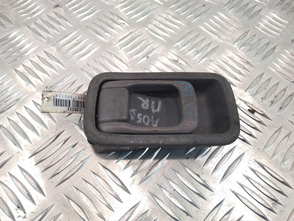 Ручка дверная передняя внутренняя правая NISSAN Serena C23 1991-2002