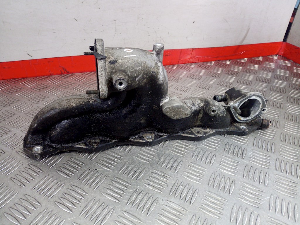 Коллектор впускной KIA Carens 1999-2002