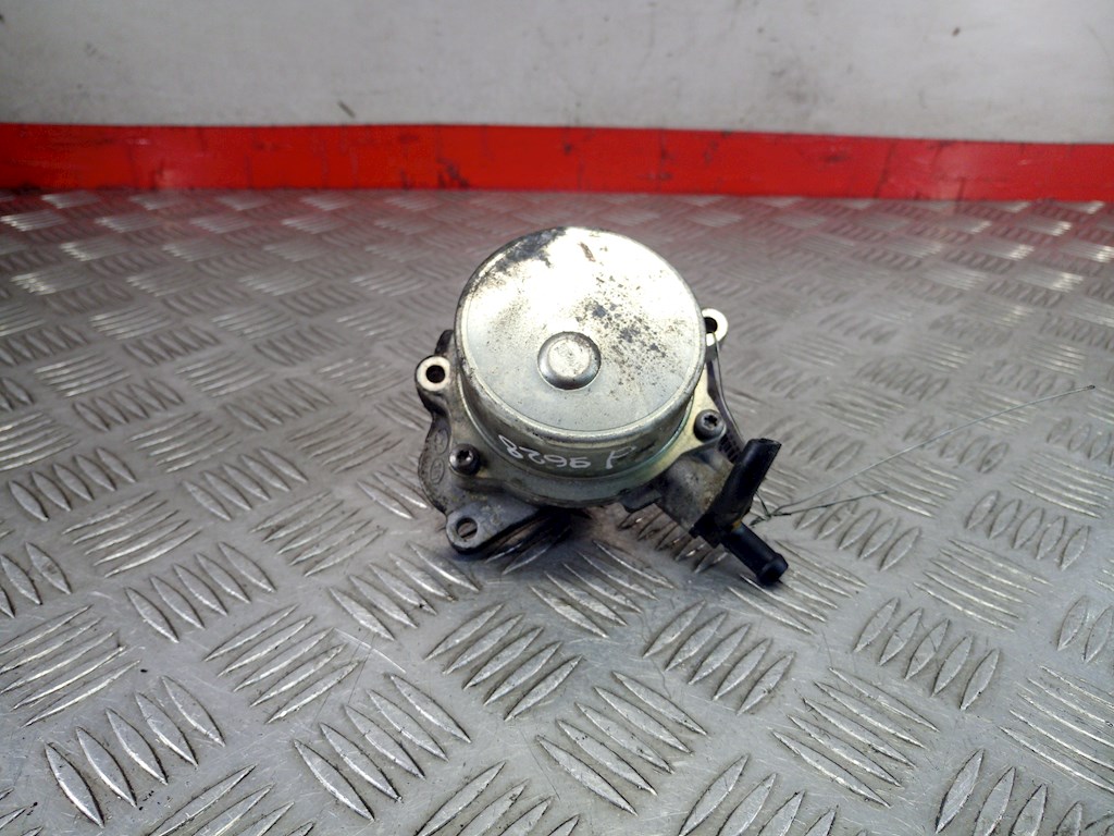 Насос вакуумный Kia Rio 2 (JB) (2005-2011)