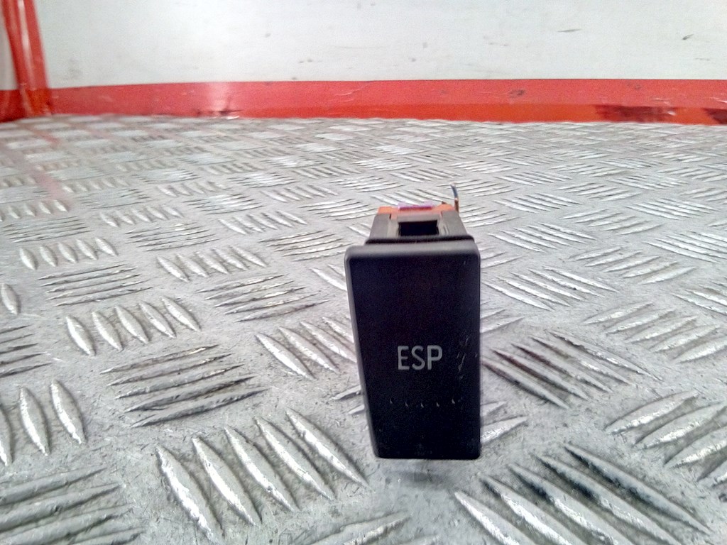 Кнопка антипробуксовочной системы VOLKSWAGEN Passat B5 1997-2005