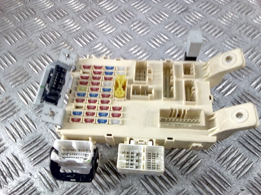 Датчик уровня в бачок омывателя HYUNDAI i20 l 2008-2014