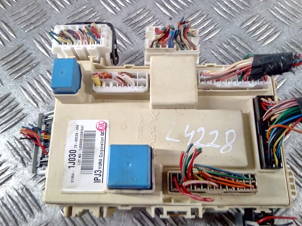 Датчик уровня в бачок омывателя HYUNDAI i20 l 2008-2014