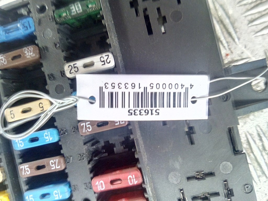 Датчик уровня в бачок омывателя OPEL Movano A 1998-2010