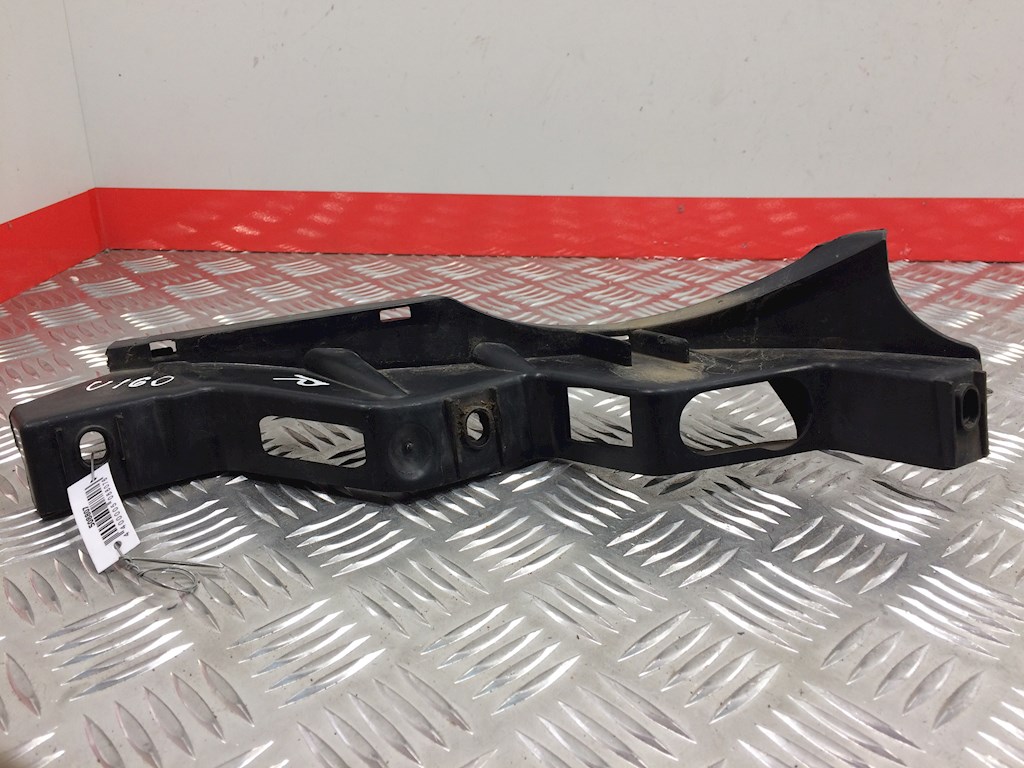 Кронштейн переднего бампера правый VOLKSWAGEN Passat B6 2005-2011