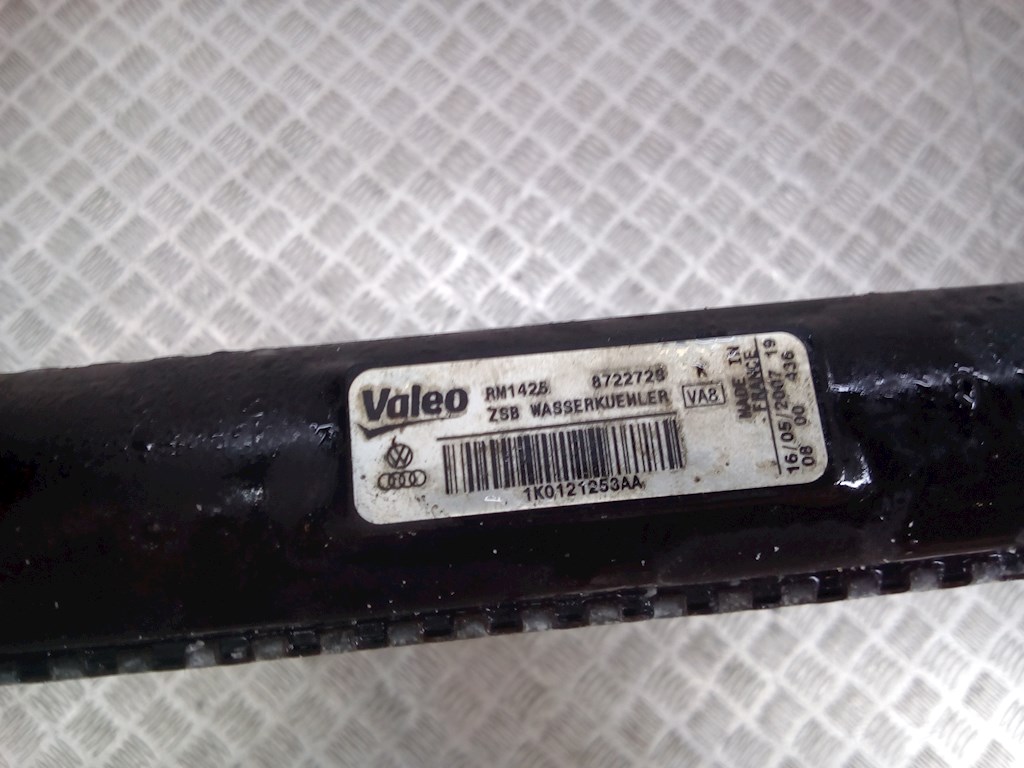 Радиатор основной VOLKSWAGEN Passat B6 2005-2011