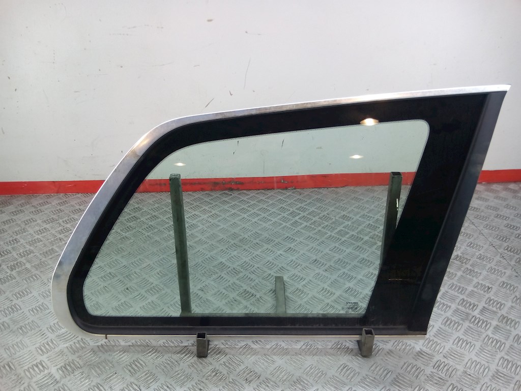 Стекло кузовное глухое правое VOLVO XC90 2002-2014