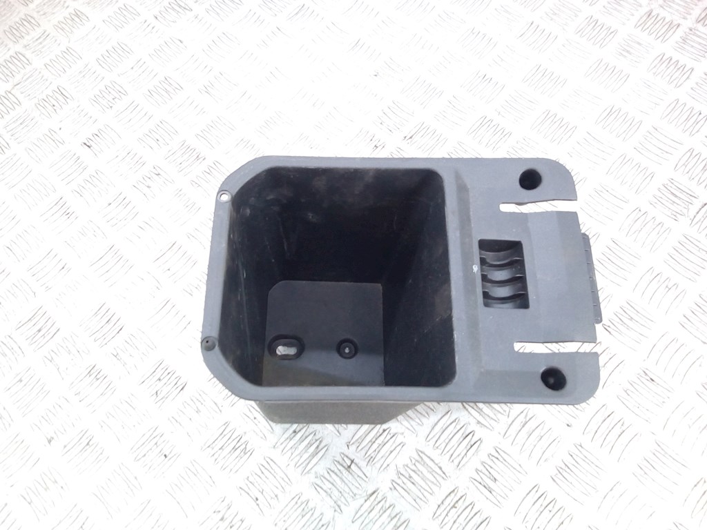 Бардачок CHEVROLET Captiva 2006-2010