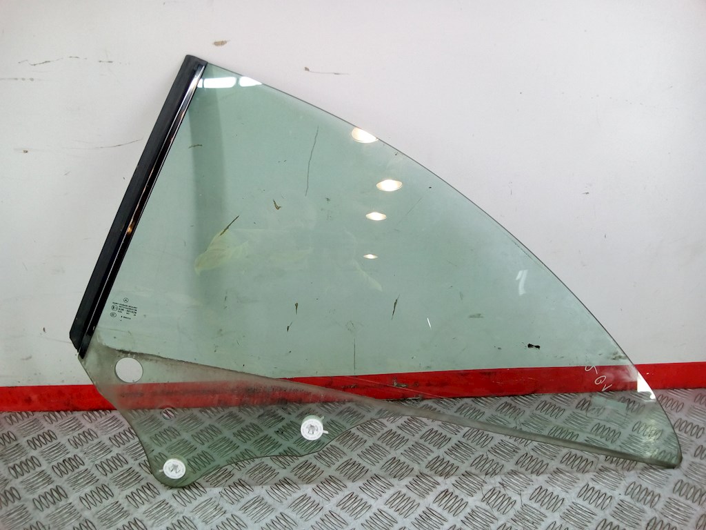 Стекло кузовное заднее левое Mercedes CLK-Class (W209) (2002-2010)