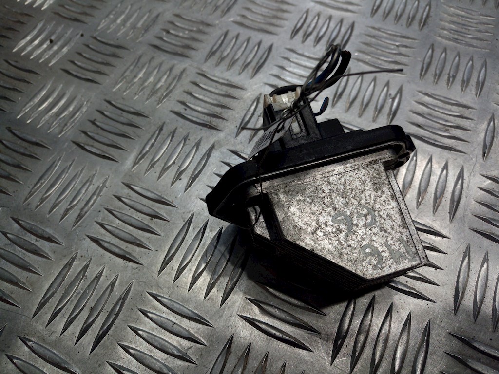 Сопротивление печки (резистор отопителя) Mazda 6 GG (2002-2008)