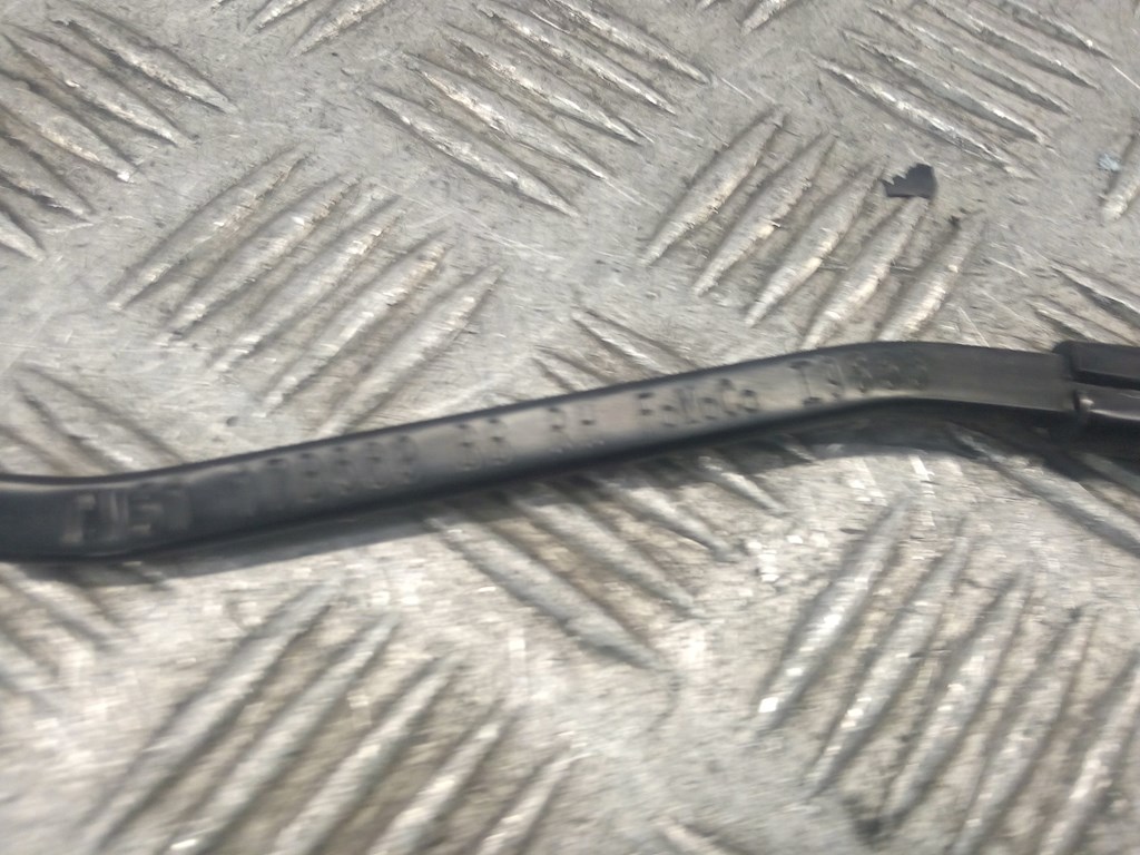 Поводок дворников передний левый/ правый FORD Focus III 2011-2019