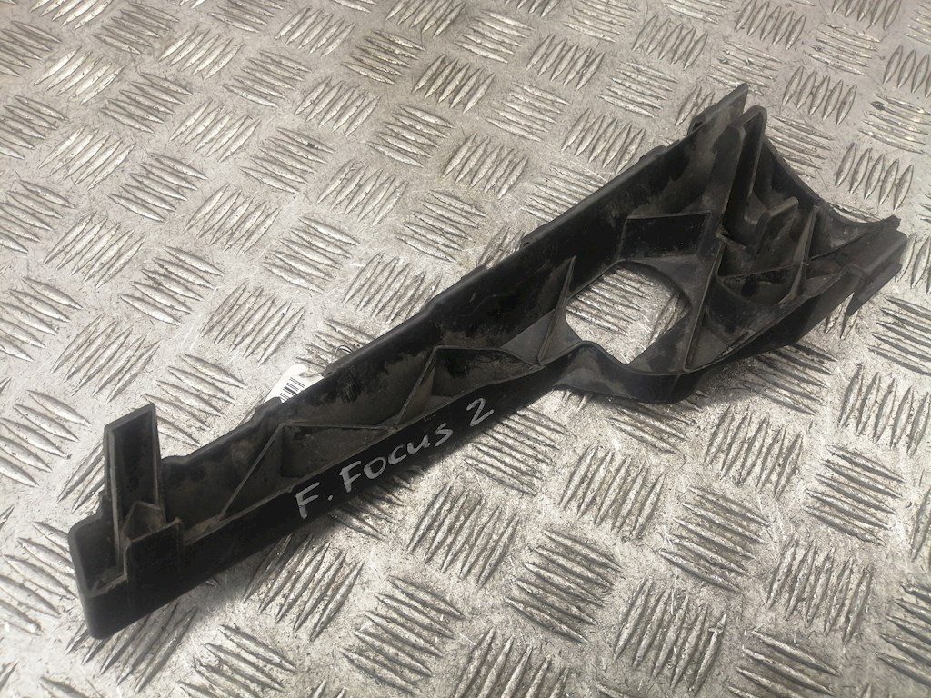 Кронштейн переднего бампера правый FORD Focus II 2005-2011