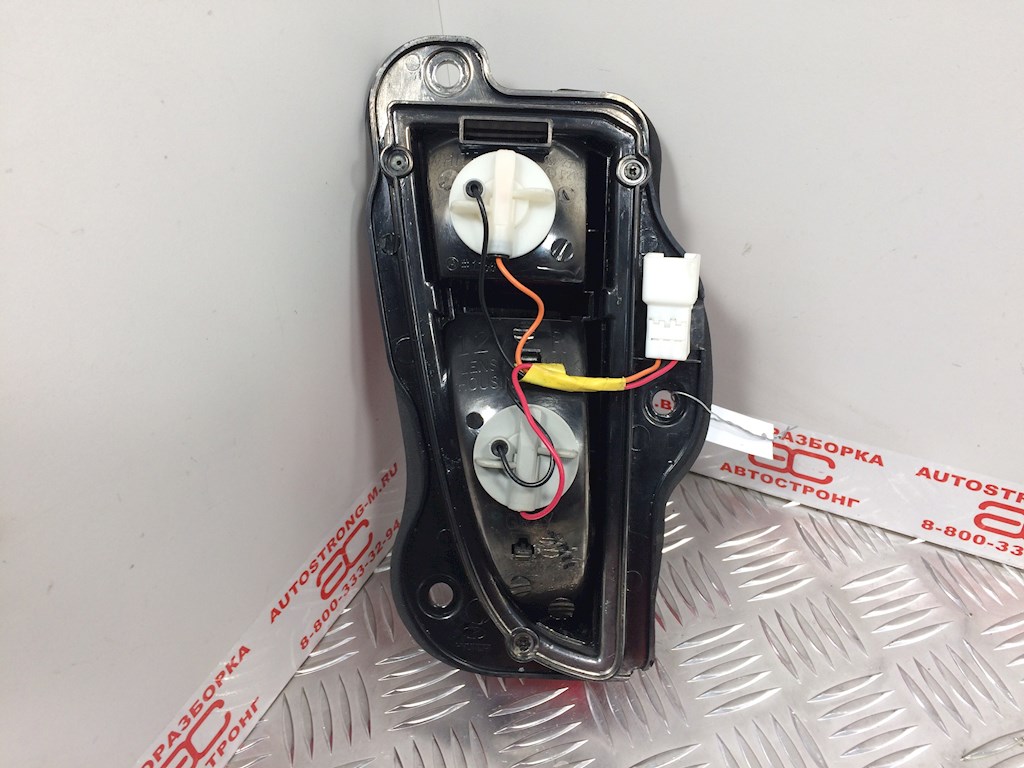 Фонарь задний внутренний правый HYUNDAI Elantra III XD 2000-2010