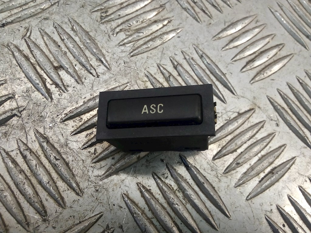 Кнопка антипробуксовочной системы BMW 7-Series (E38) (1994-2001)