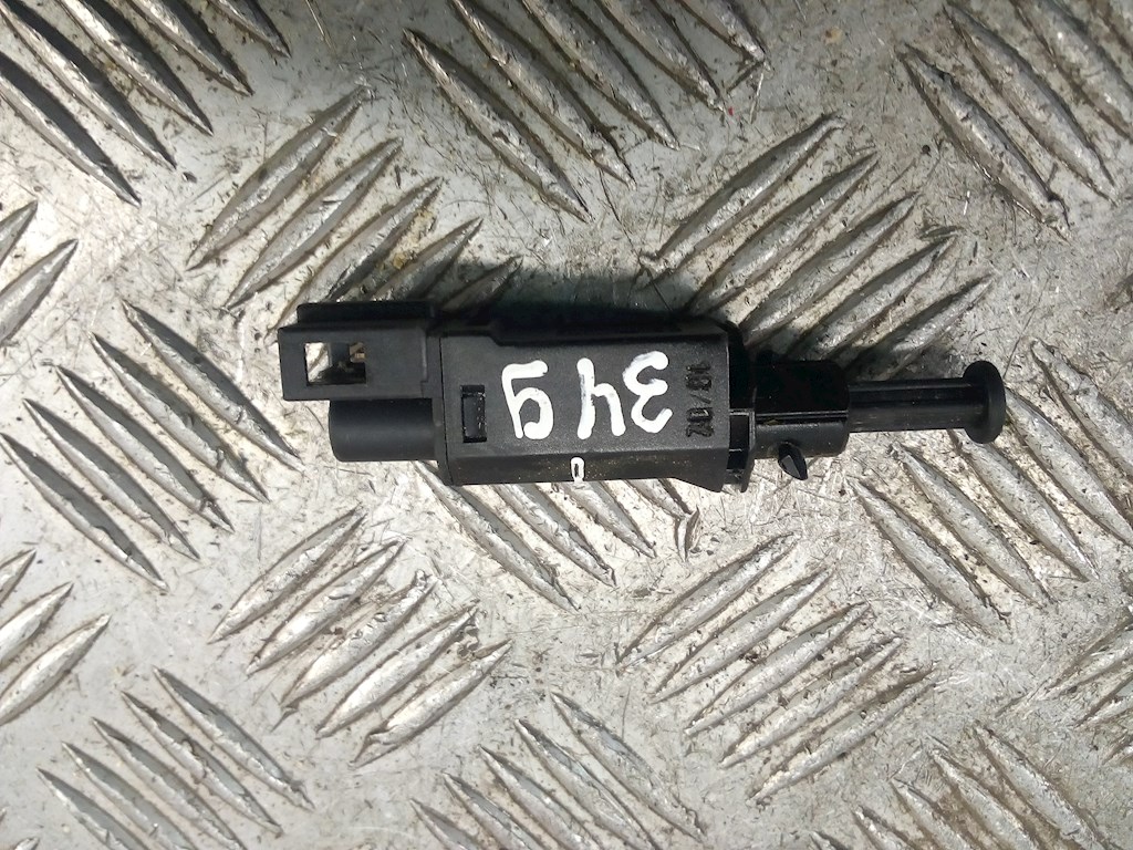 Выключатель концевой (концевик) VOLKSWAGEN Transporter T4 1990-2003