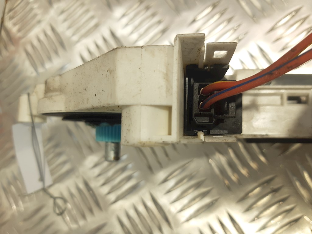 Моторчик (двигатель) стеклоподъемника AUDI A4 B8 2007-2015