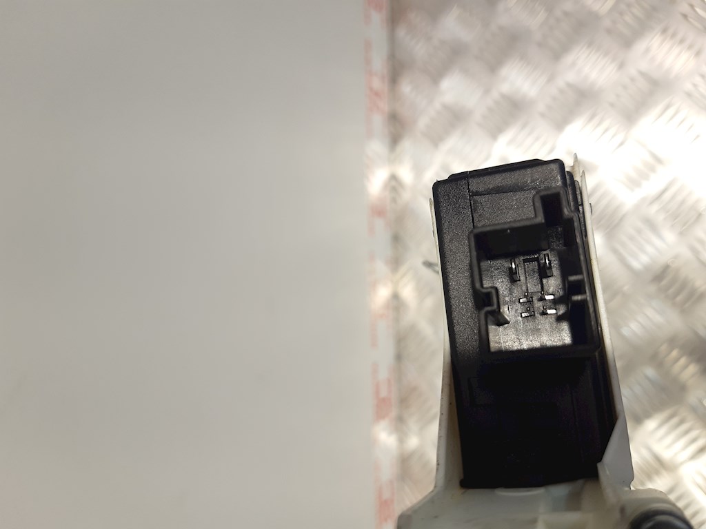 Моторчик (двигатель) стеклоподъемника AUDI A4 B8 2007-2015