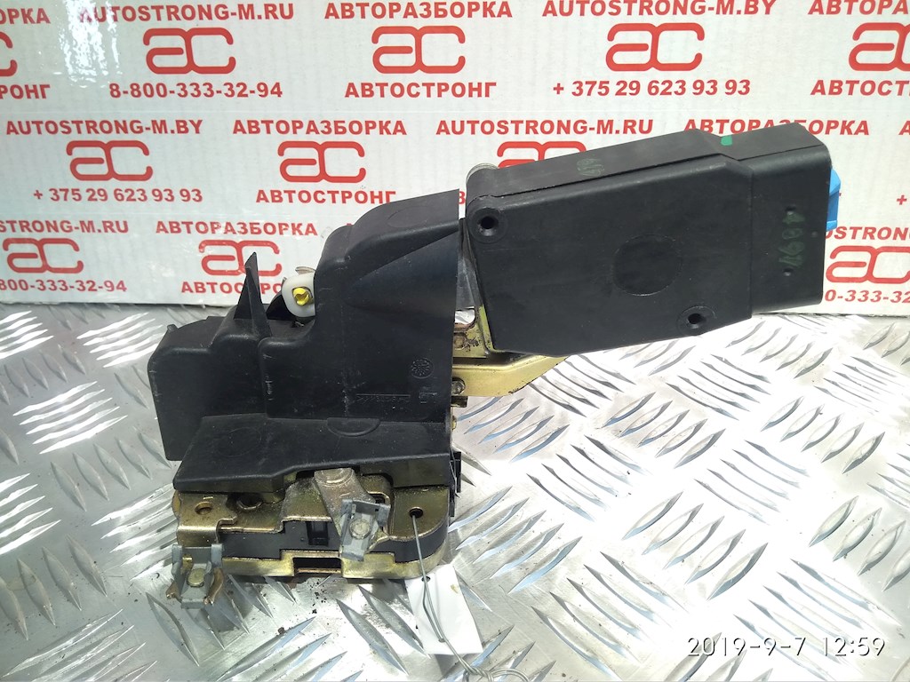 Замок двери передней правой MITSUBISHI Carisma 1995-1999