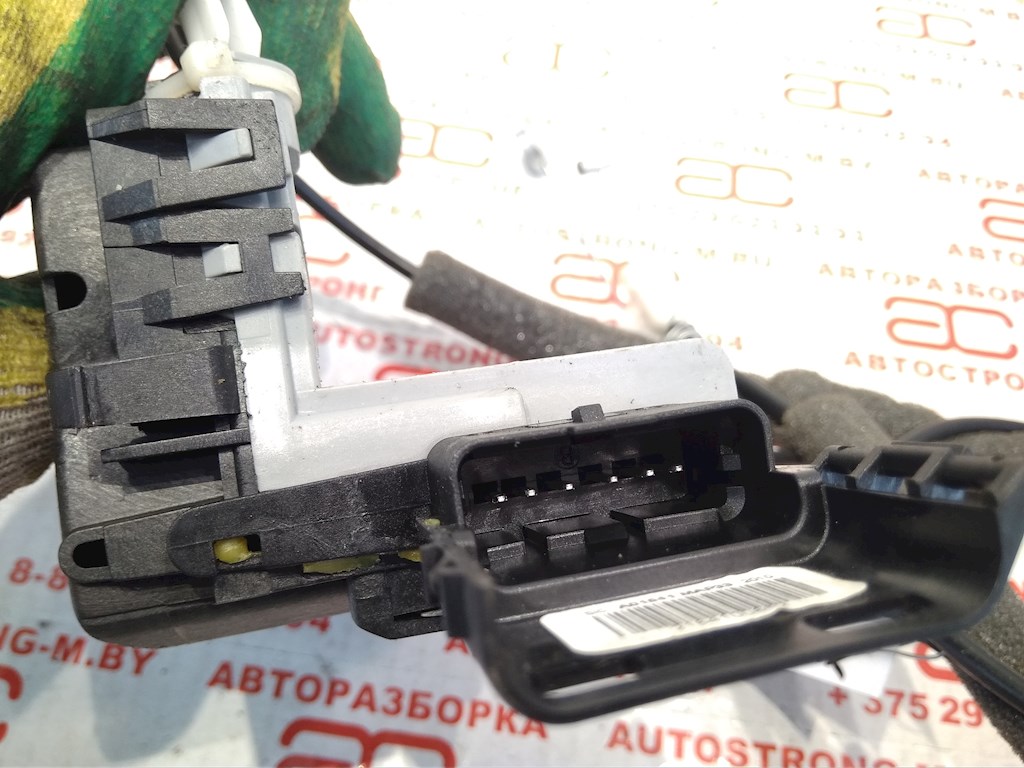 Замок двери сдвижной PEUGEOT Partner 2008-2018