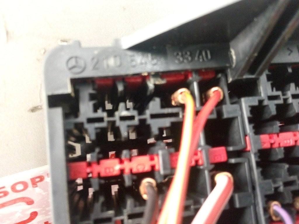 Датчик уровня в бачок омывателя MERCEDES-BENZ E-Class W210, S210 1995-2002