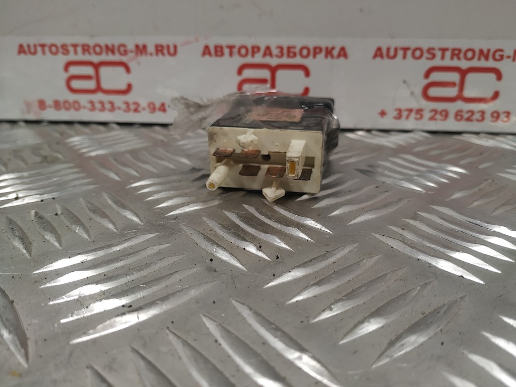 Кнопка включения противотуманных фар AUDI A8 D2 1994-2002