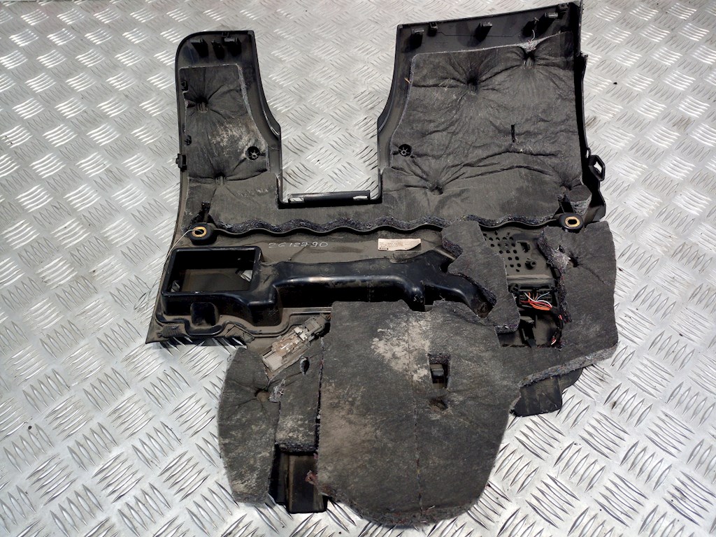 Накладка декоративная AUDI A6 C6 2004-2010