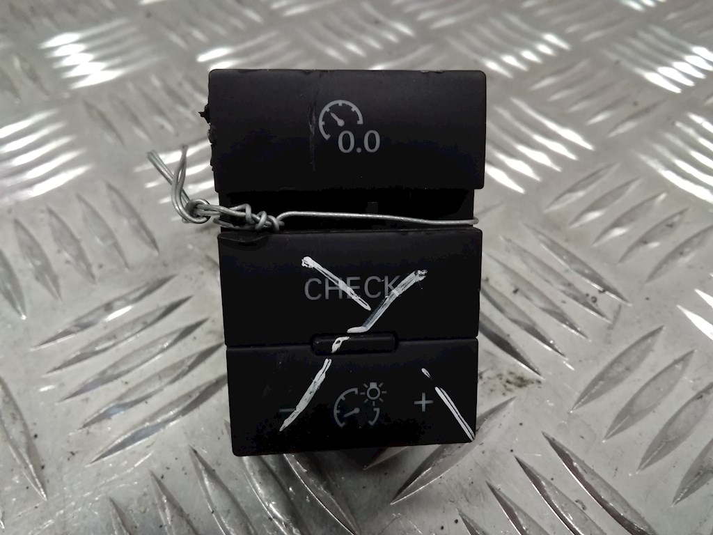 Кнопка многофункциональная AUDI A6 C6 2004-2010