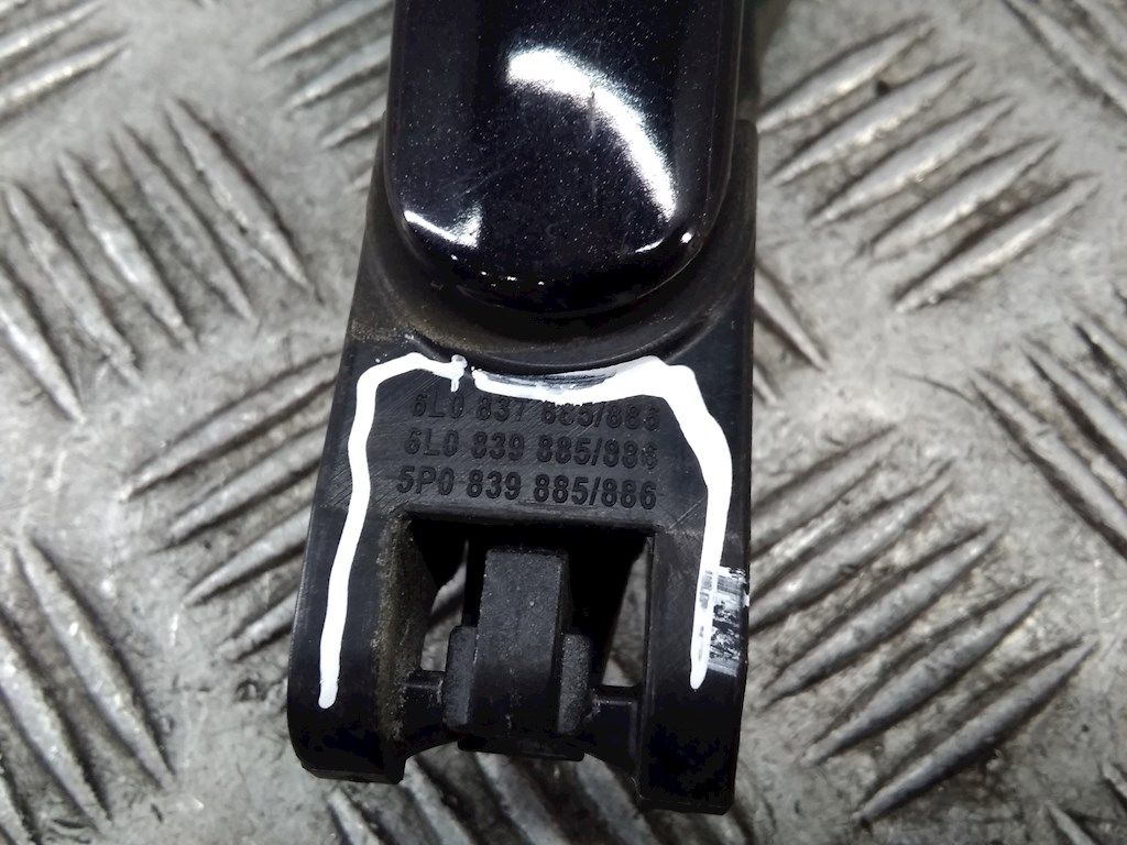 Ручка двери передней наружная правая SEAT Leon 1999-2005