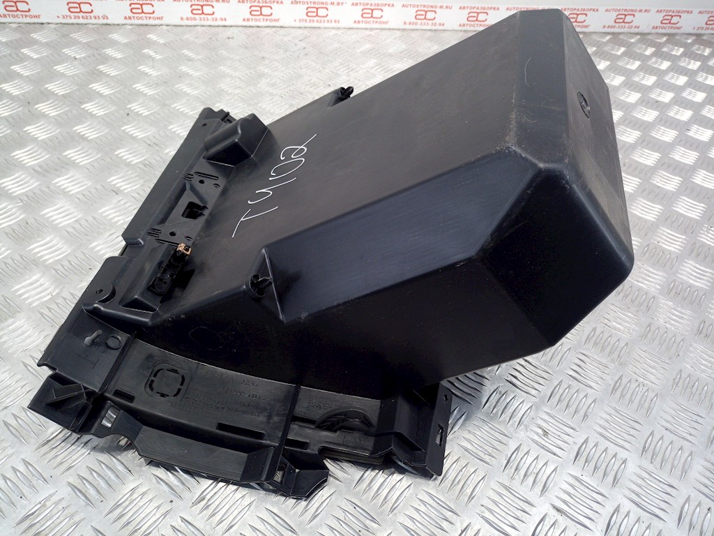 Бардачок FORD C-MAX 2003-2010
