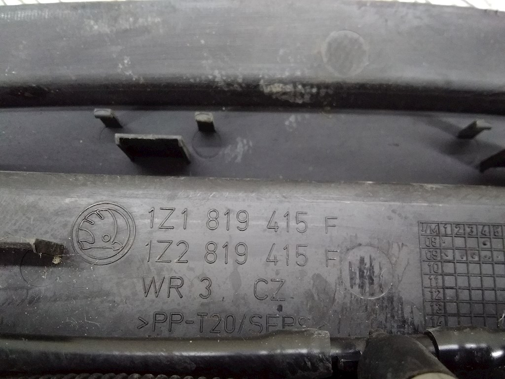 Форсунка омывателя лобового стекла SKODA Octavia A5 1Z- 2004-2013