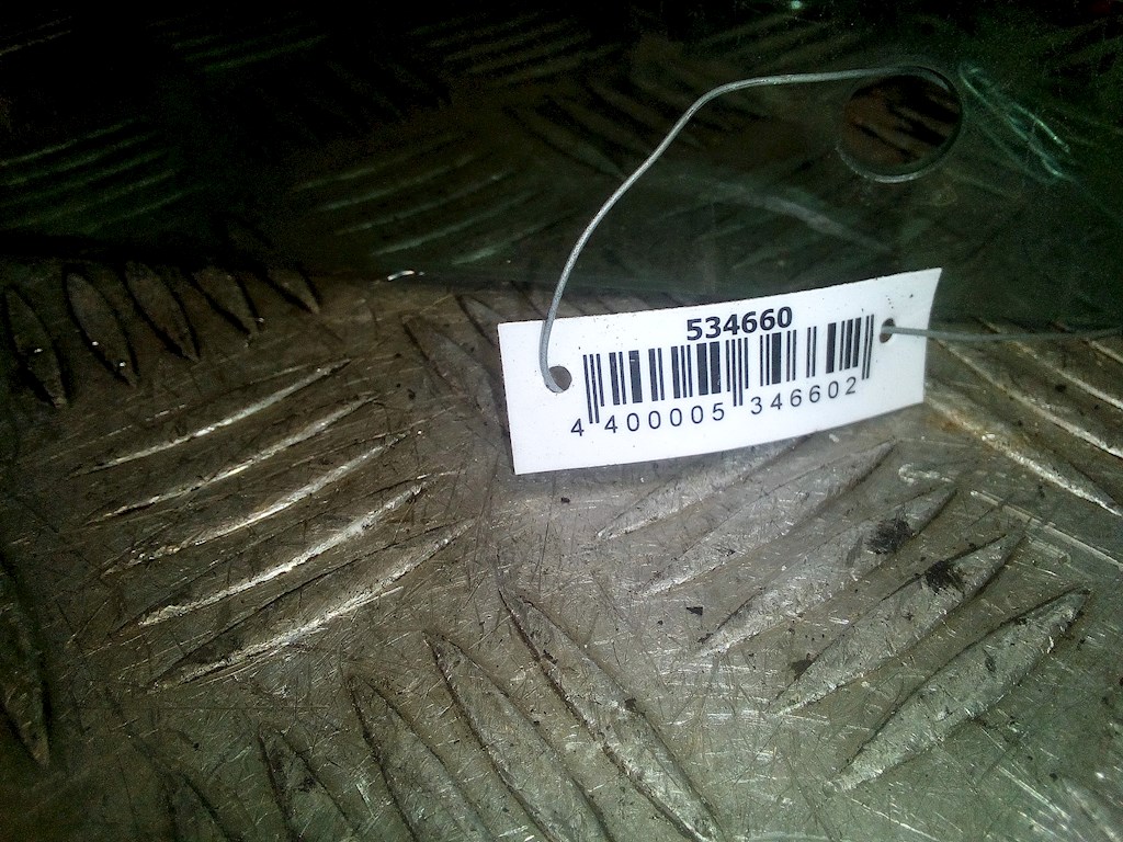 Стекло двери заднее левое VOLKSWAGEN Bora 1998-2005