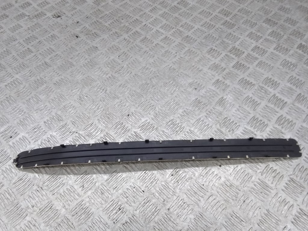 Накладка порога (внутренняя) PORSCHE Cayenne 955/957 2002-2010