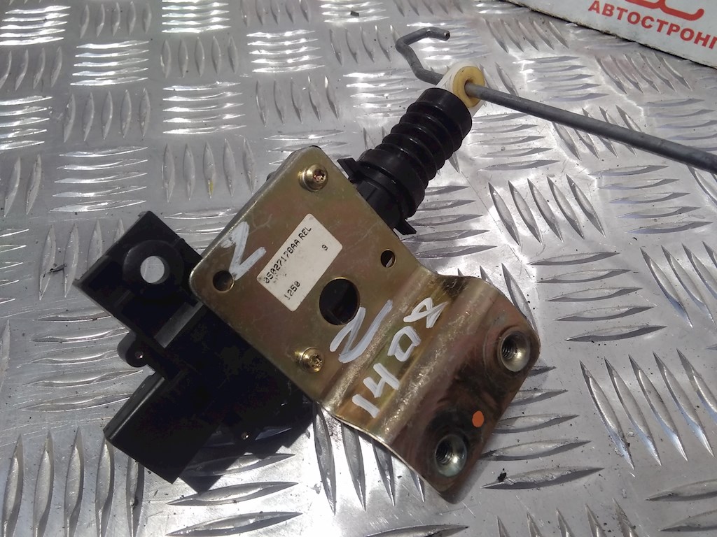 Замок двери задней левой CHRYSLER PT Cruser 2000-2010