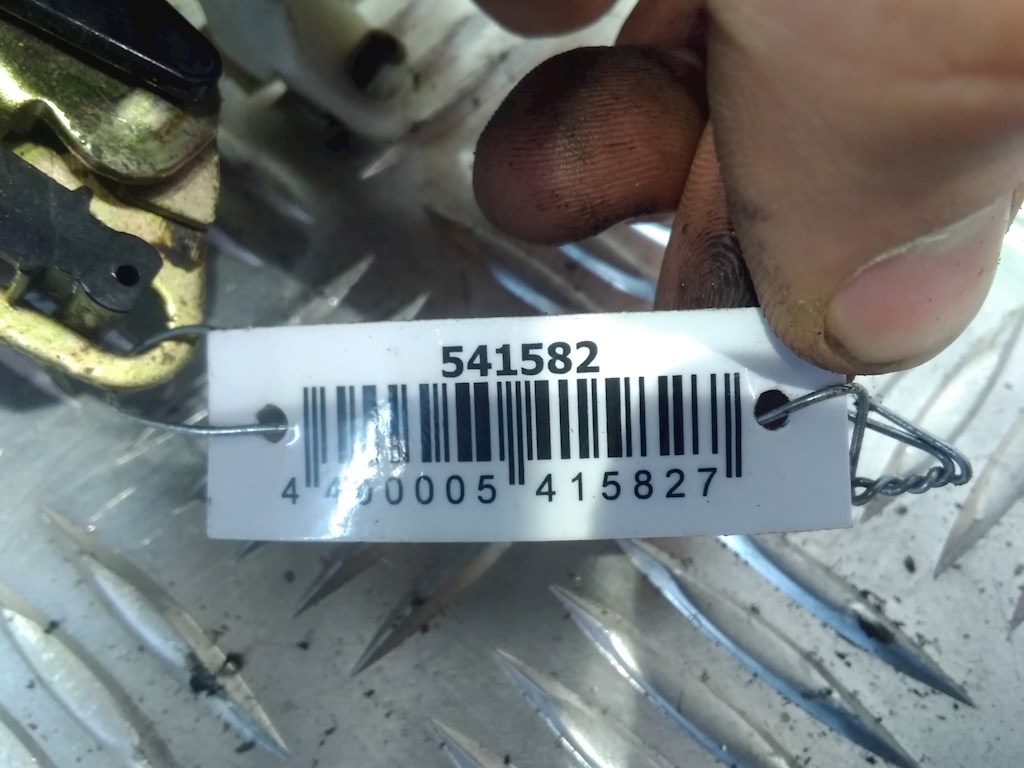 Замок двери задней левой CHRYSLER PT Cruser 2000-2010