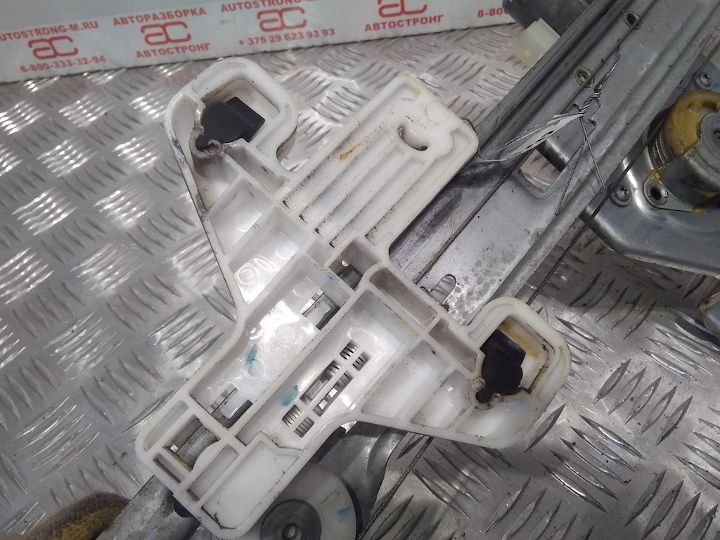 Стеклоподъемник задний правый DODGE Caliber 2006-2011