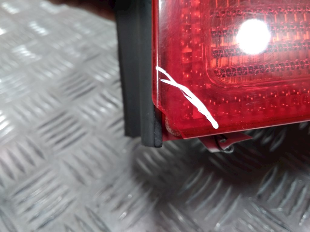 Фонарь задний правый AUDI A6 C5 1997-2004