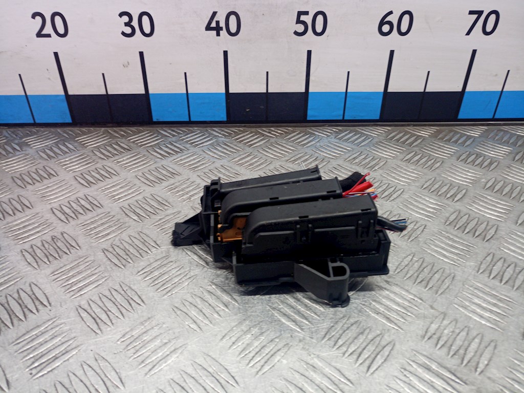 Датчик уровня в бачок омывателя AUDI A5 2007-2016