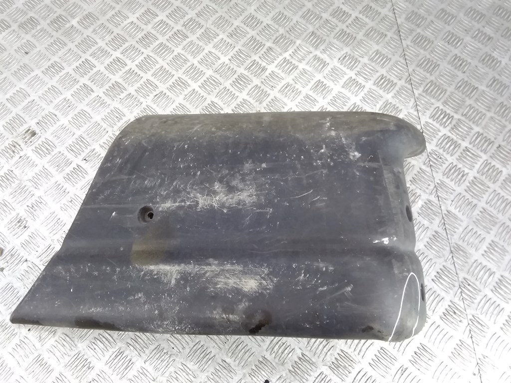 Накладка (клык) бампера правый Opel Movano A (1998-2010)