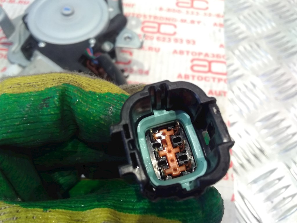 Стеклоподъемник передний правый NISSAN Tiida C11 2004-2014