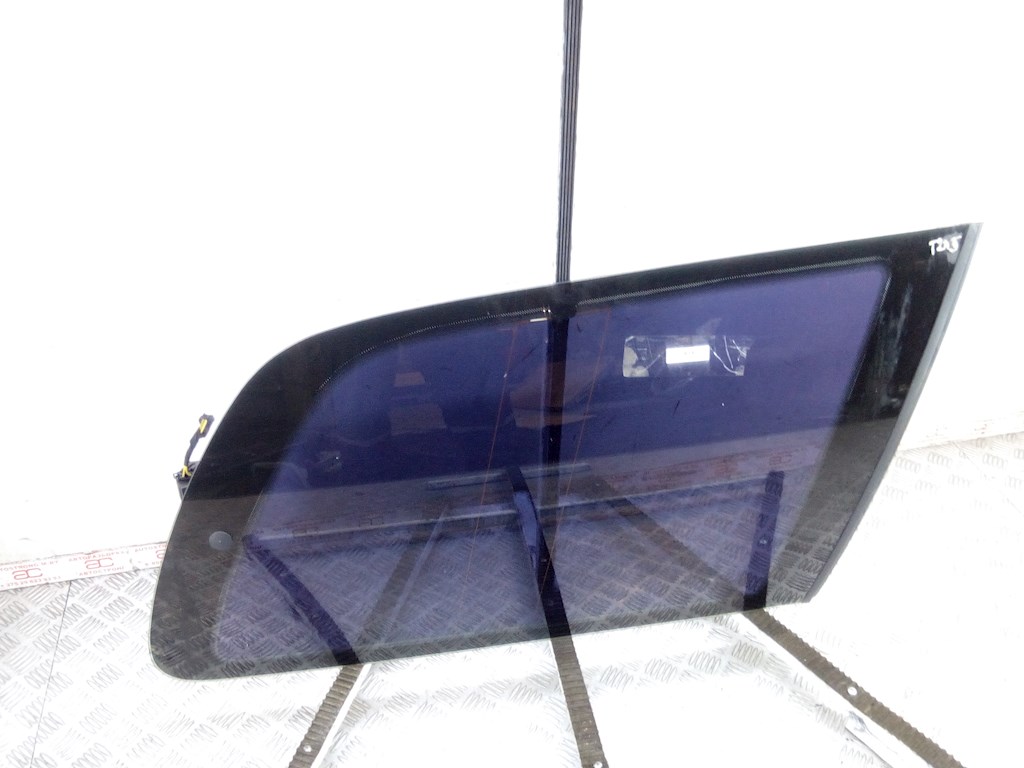 Стекло кузовное глухое правое SEAT Alhambra 1996-2010