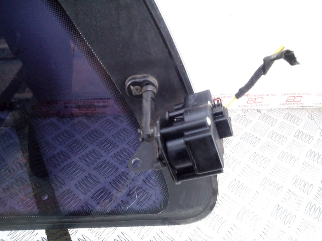 Стекло кузовное глухое правое SEAT Alhambra 1996-2010