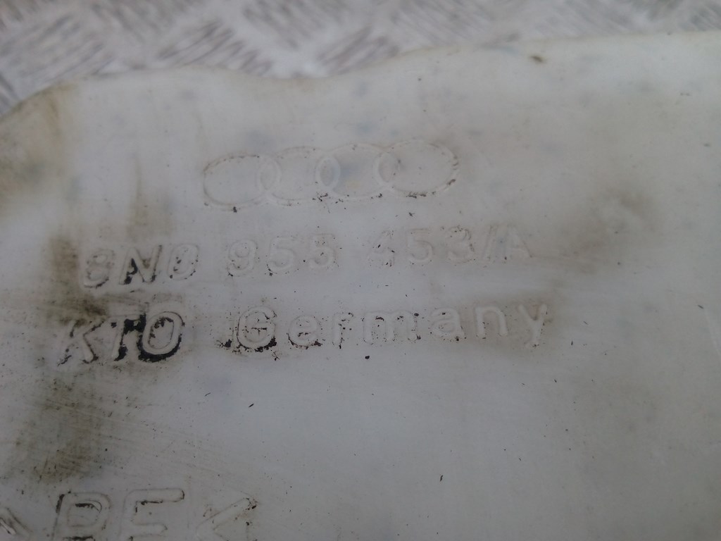 Бачок омывателя AUDI TT 8N 1998-2006