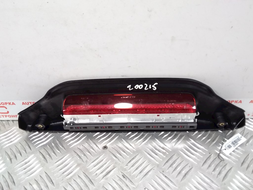Фонарь дополнительный тормозной (стоп-сигнал) Ford Ka 2 (2008-2016)